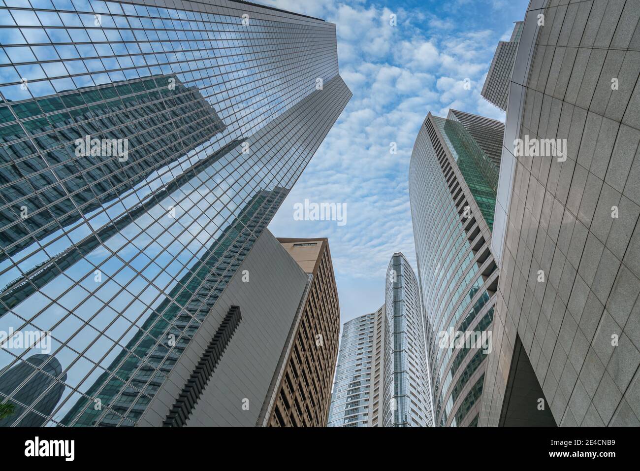 Foto dall'alto dell'edificio degli uffici finanziari a Makati City, Filippine. Foto di alta qualità Foto Stock