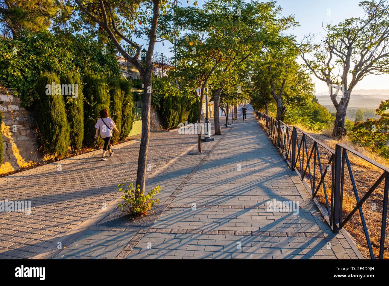 Passeggiata delle mura, Baeza, patrimonio dell'umanità dell'UNESCO. Provincia di Jaen, Andalusia, Spagna meridionale Europa Foto Stock