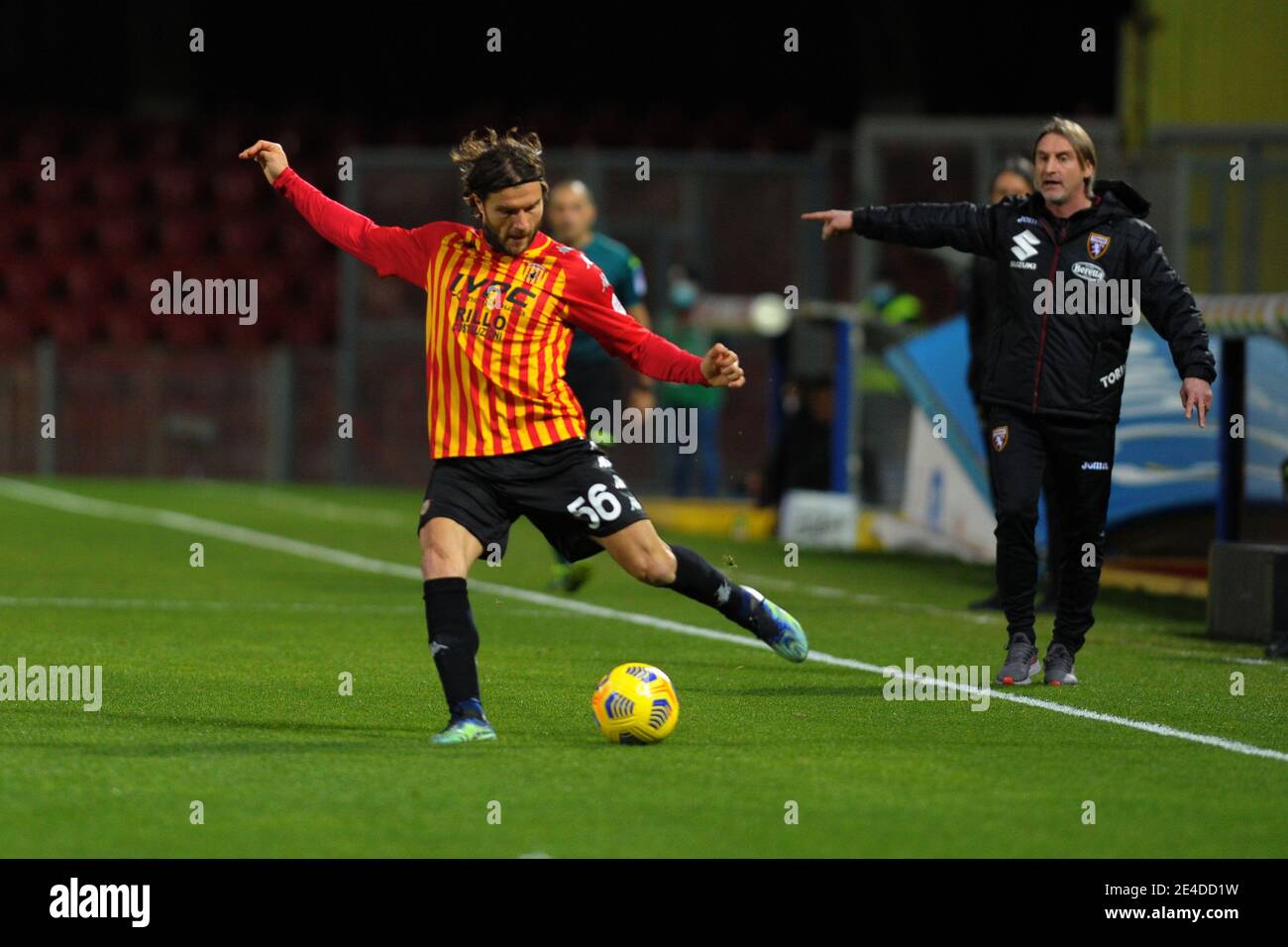 Perparin Hetemaj ( Benevento Calcio ) durante Benevento Calcio vs Torino FC, Serie a di calcio italiana, Benevento, IT - Photo .LM/Renato Olimpio Foto Stock