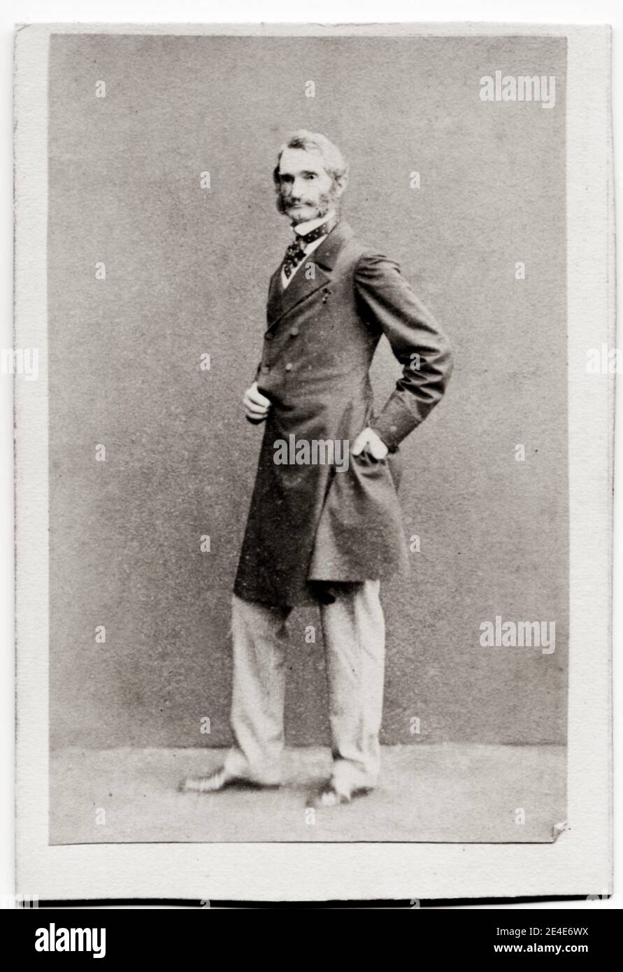 Fotografia d'epoca del XIX secolo: Il generale Sir James Hope Grant, GCB era un ufficiale dell'esercito britannico. Servì nella prima guerra dell'Opium, nella prima guerra anglo-sikh, nel Mutiny indiano del 1857 e nella seconda guerra dell'Opium. Foto Stock