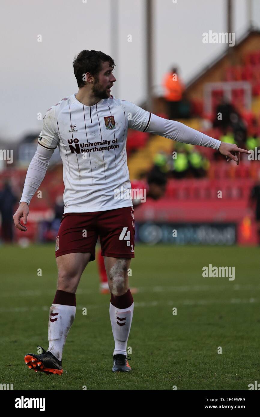 LINCOLN, INGHILTERRA. 23 GENNAIO: Jack Sowerby di Northampton Town durante la partita Sky Bet League 1 tra Lincoln City e Northampton Town allo stadio LNER, Lincoln sabato 23 gennaio 2021. (Credit: James HolyOak | MI News) Credit: MI News & Sport /Alamy Live News Foto Stock