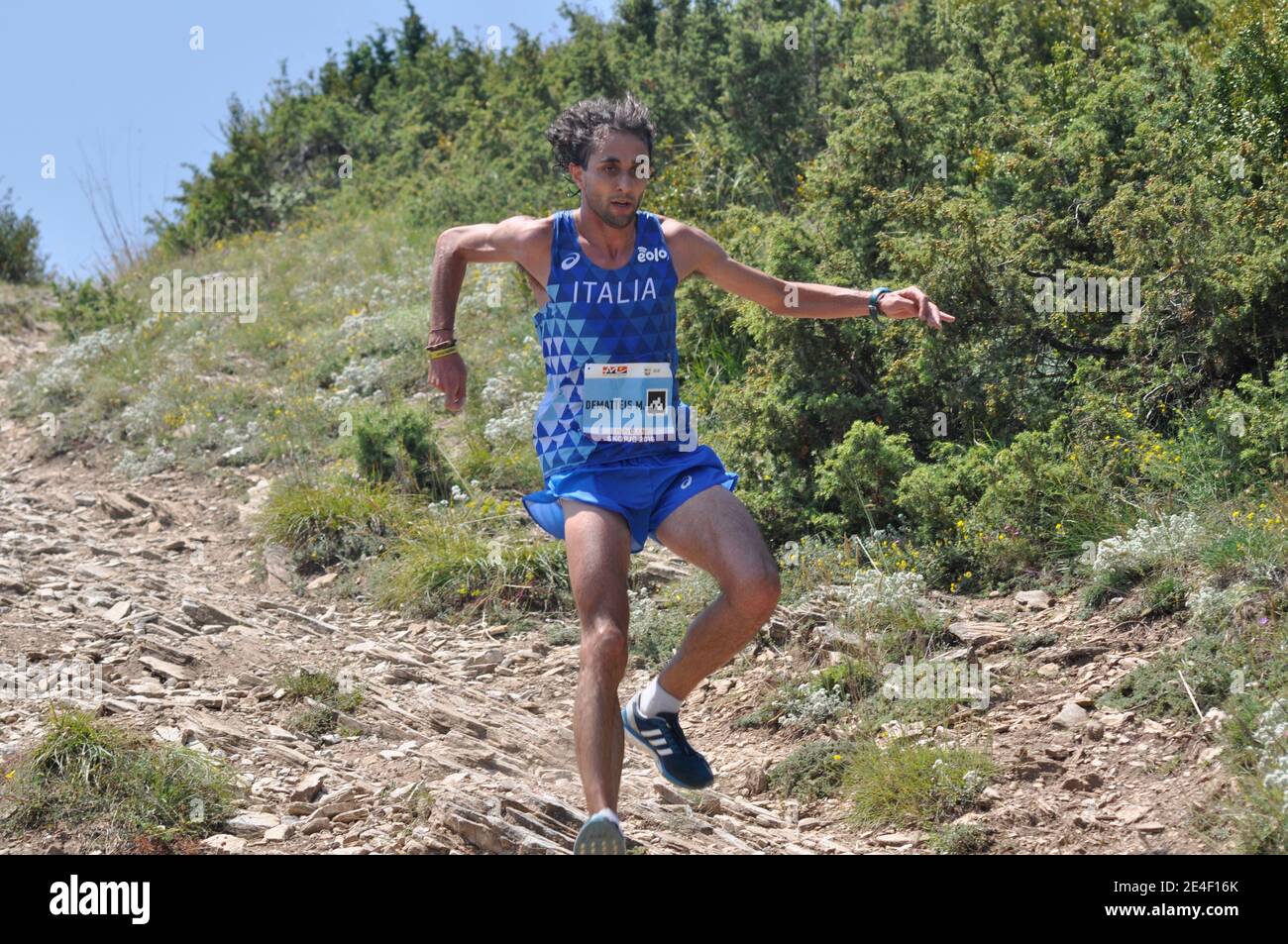 Skopje, Macedonia, luglio 01 2018. 17° Campionato europeo di corsa in montagna - Skopje 2018. I concorrenti corrono lungo le piste del Monte Vodno. Foto Stock