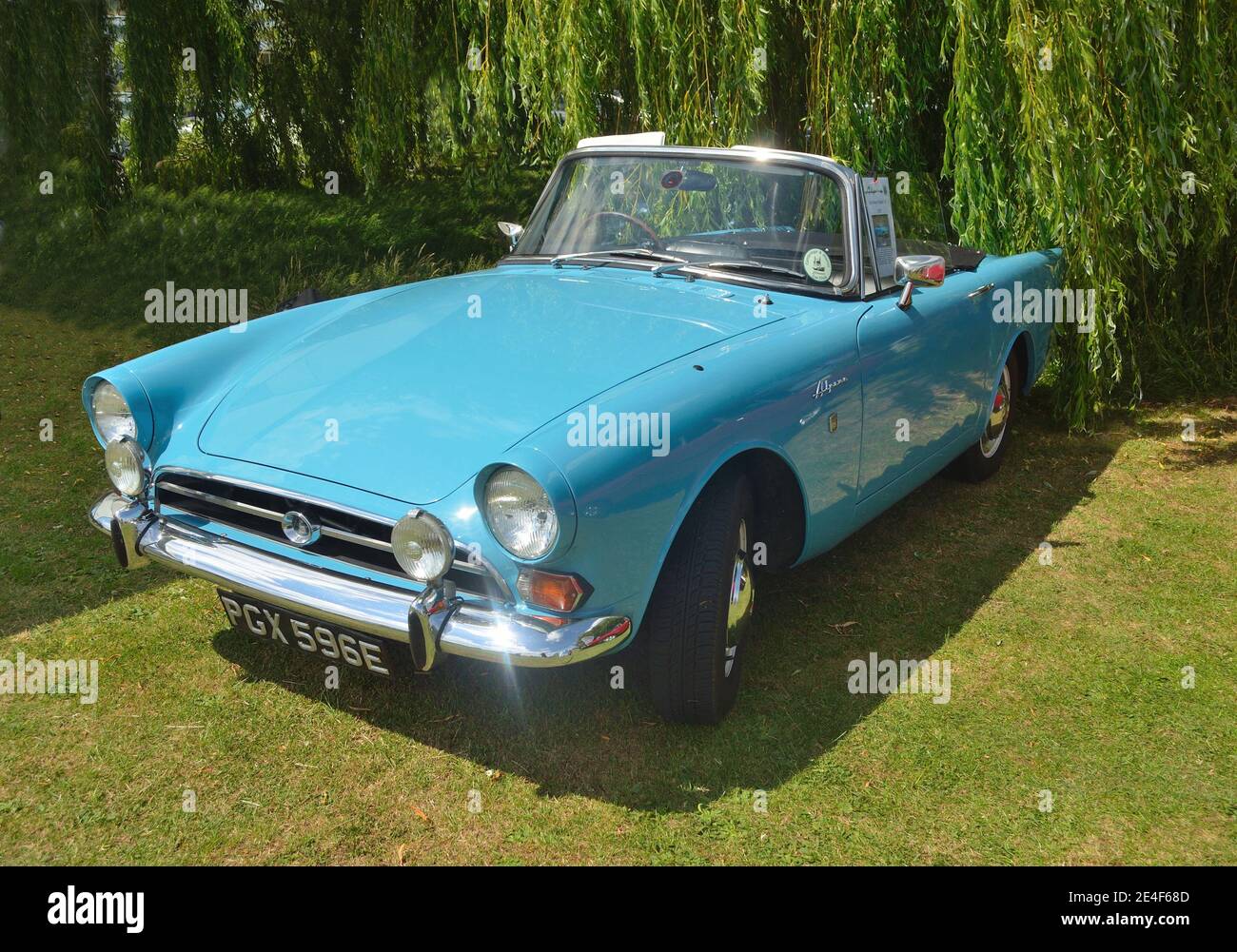 Classic Sunbeam Alpine restaurato e in mostra. Foto Stock