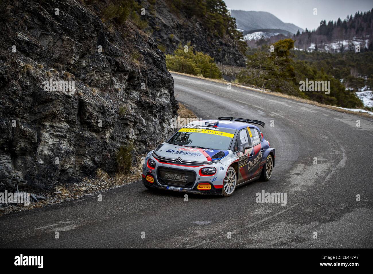 Monte Carlo, Principato di Monaco. 23 gennaio 2021. 28 Sean JOHNSTON (USA), Alexander KIHURANI (USA), SAINTELOC CITROEN C3, RC2 Rally2, azione durante il Campionato Mondiale Rally Auto 2021 WRC, Rally Monte Carlo dal 20 al 24 gennaio 2021 a Monaco - Photo Grégory Lenenmand/DPPI/LM Credit: Gruppo Editoriale LiveMedia/Alamy Live News Foto Stock