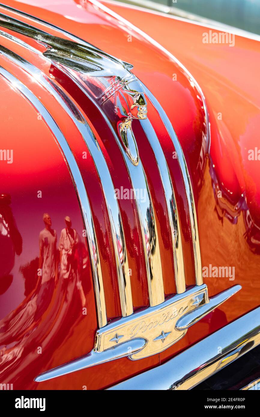 cromatura india cappuccio ornamento 1949 Pontiac argento streak streamliner chieftain Foto Stock