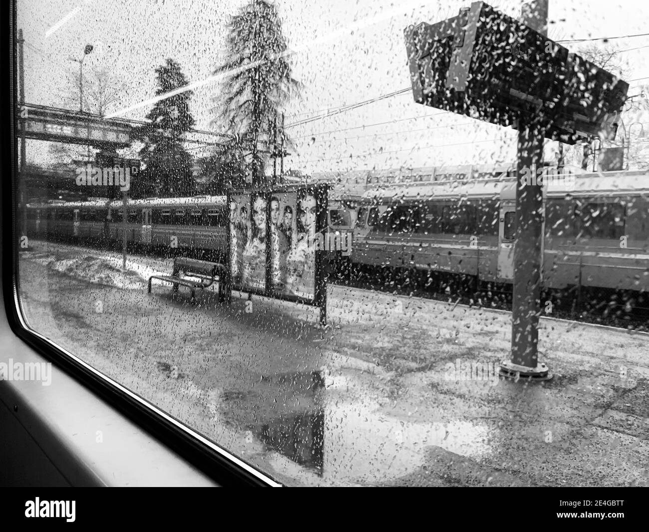 Vista sulla stazione dei treni di sci sulla strada per Oslo Foto Stock