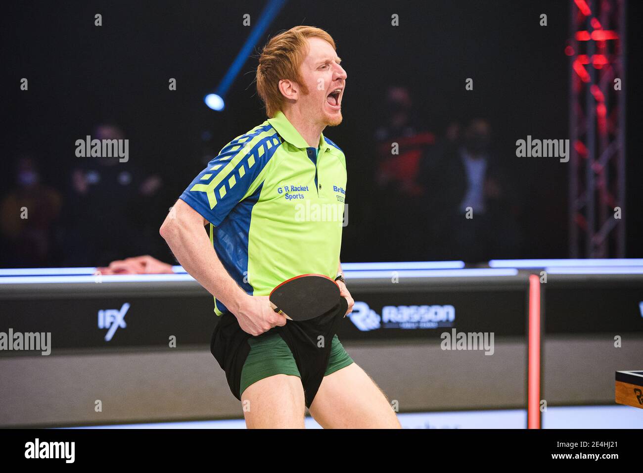 COVENTRY, REGNO UNITO. 23 gennaio 2021. Matt Ware (ENG) vs Gavin Rumgay (SCO) durante il 2021 World Ping Pong Masters presso la Ricoh Arena sabato 23 gennaio 2021 a COVENTRY, INGHILTERRA. Credit: Taka G Wu/Alamy Live News Foto Stock