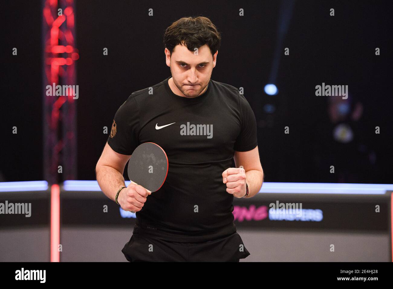 COVENTRY, REGNO UNITO. 23 gennaio 2021. Maxim Shmyrev (RUS) vs Genia Milchin (GER) (SCO) durante il 2021 World Ping Pong Masters alla Ricoh Arena sabato 23 gennaio 2021 a COVENTRY, INGHILTERRA. Credit: Taka G Wu/Alamy Live News Foto Stock