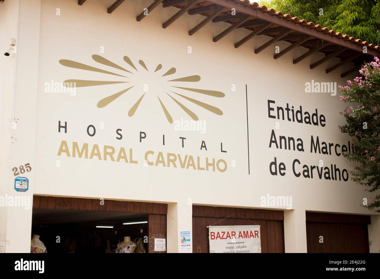 Jau / Sao Paulo / Brasile - 02 21 2020: Ospedale Amaral Carvalho`s negozio di Thrift per prodotti donati. «Anna Marcelino de Carvalho» Foto Stock