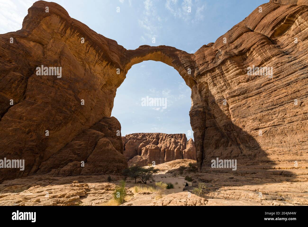 Terzo arco di roccia più grande del mondo, l'altopiano di Ennedi, Ciad Foto Stock
