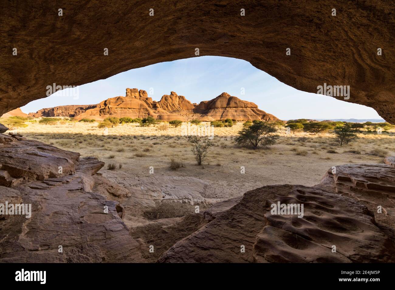 Arco di roccia, altopiano di Ennedi, Ciad Foto Stock