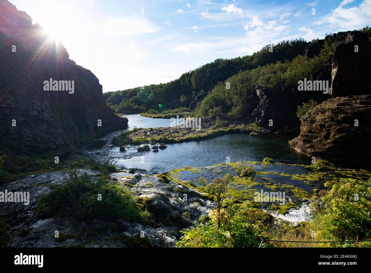 Paesaggio della cascata di Gjain in Islanda Foto Stock