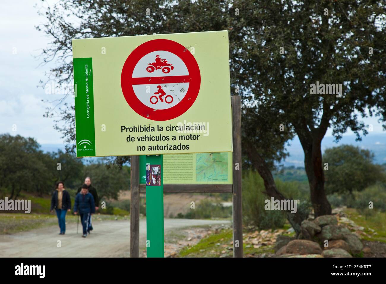 Restriciones de usos en el Parque Natural Sierra de Andújar, Jaen, Andalucía, España Foto Stock