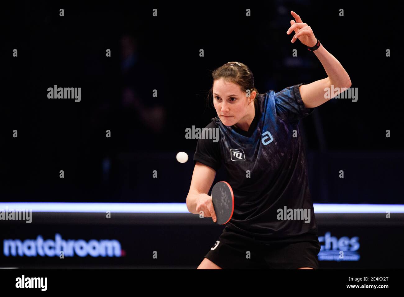 COVENTRY, REGNO UNITO. 24 gennaio 2021. Andrew Baggaley (ENG) vs Sabine Winter (GER) durante il 2021 World Ping Pong Masters alla Ricoh Arena domenica 24 gennaio 2021 a COVENTRY, INGHILTERRA. Credit: Taka G Wu/Alamy Live News Foto Stock