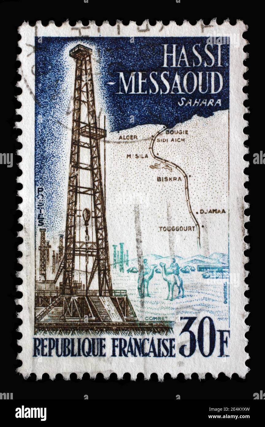 Francobollo stampato in Francia mostra Hassi Messaoud, Architectural Achievements serie, circa 1959 Foto Stock