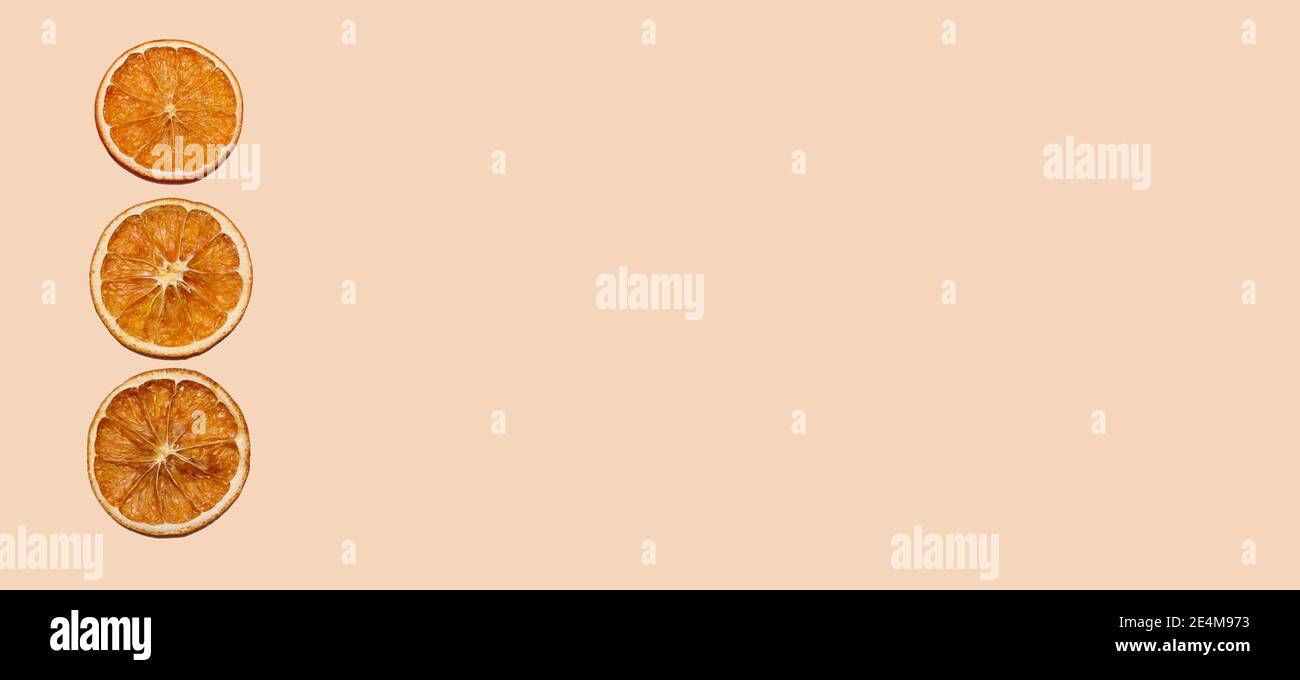 Striscione di limone essiccato, fetta di frutta secca Foto Stock