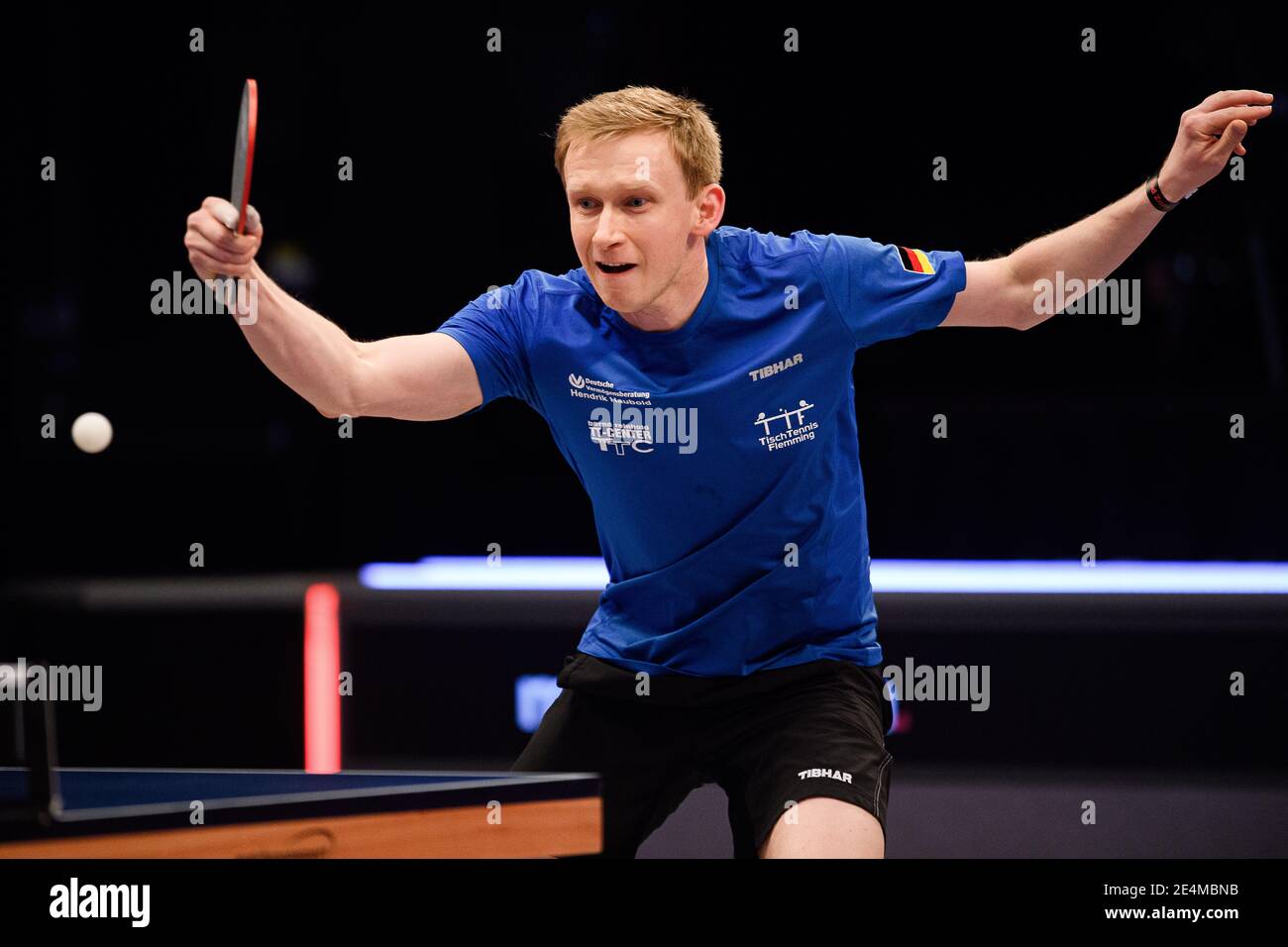COVENTRY, REGNO UNITO. 24 gennaio 2021. Alexander Flemming (GER) vs Marc Duran (ESP) durante il 2021 World Ping Pong Masters alla Ricoh Arena Domenica 24 Gennaio 2021 a COVENTRY, INGHILTERRA. Credit: Taka G Wu/Alamy Live News Foto Stock