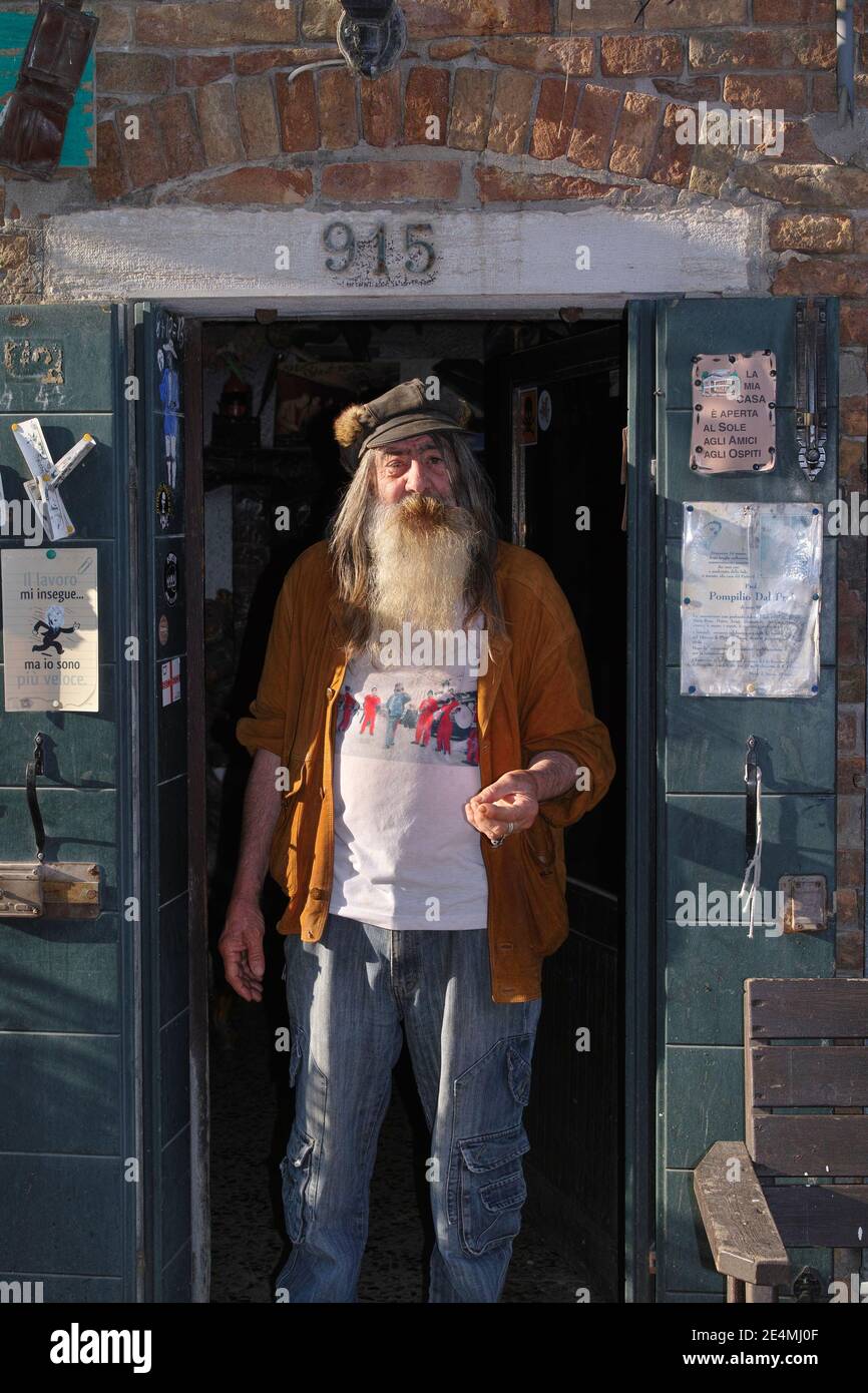 Jackie Chioggia, a due passi, la sua vecchia casa a Chioggia, locale, peronalità Foto Stock