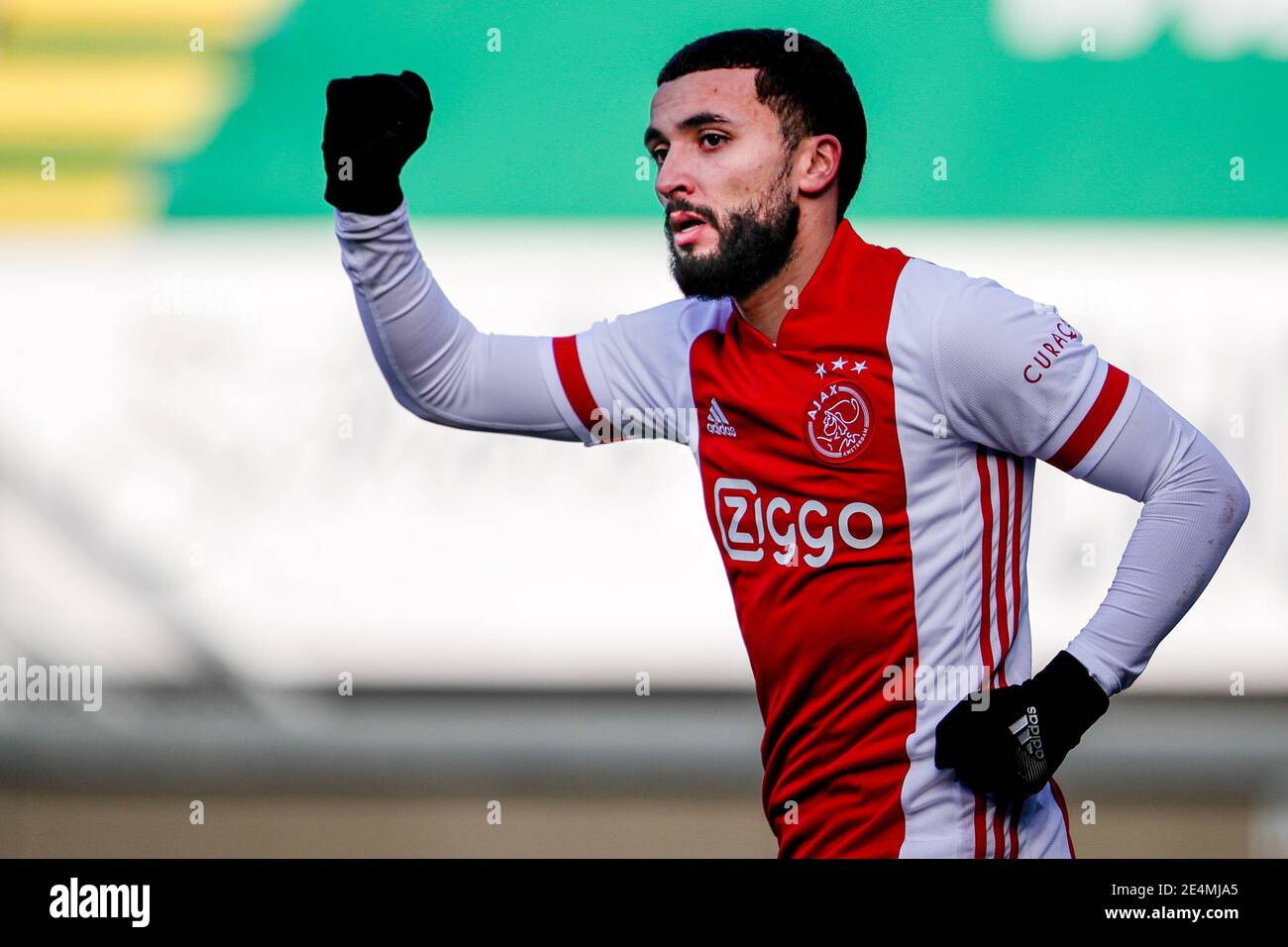 SITTARD, PAESI BASSI - GENNAIO 24: Zakaria Labyad di Ajax festeggia un obiettivo che è stato successivamente annullato dal VAR durante la partita olandese di Eredivisie tra Fortuna Sittard e Ajax a Fortuna Sittard Stadiium il 24 gennaio 2021 a Boom Sittard, Paesi Bassi (Foto di Broer van den/Orange Pictures/Alamy Live News) Foto Stock