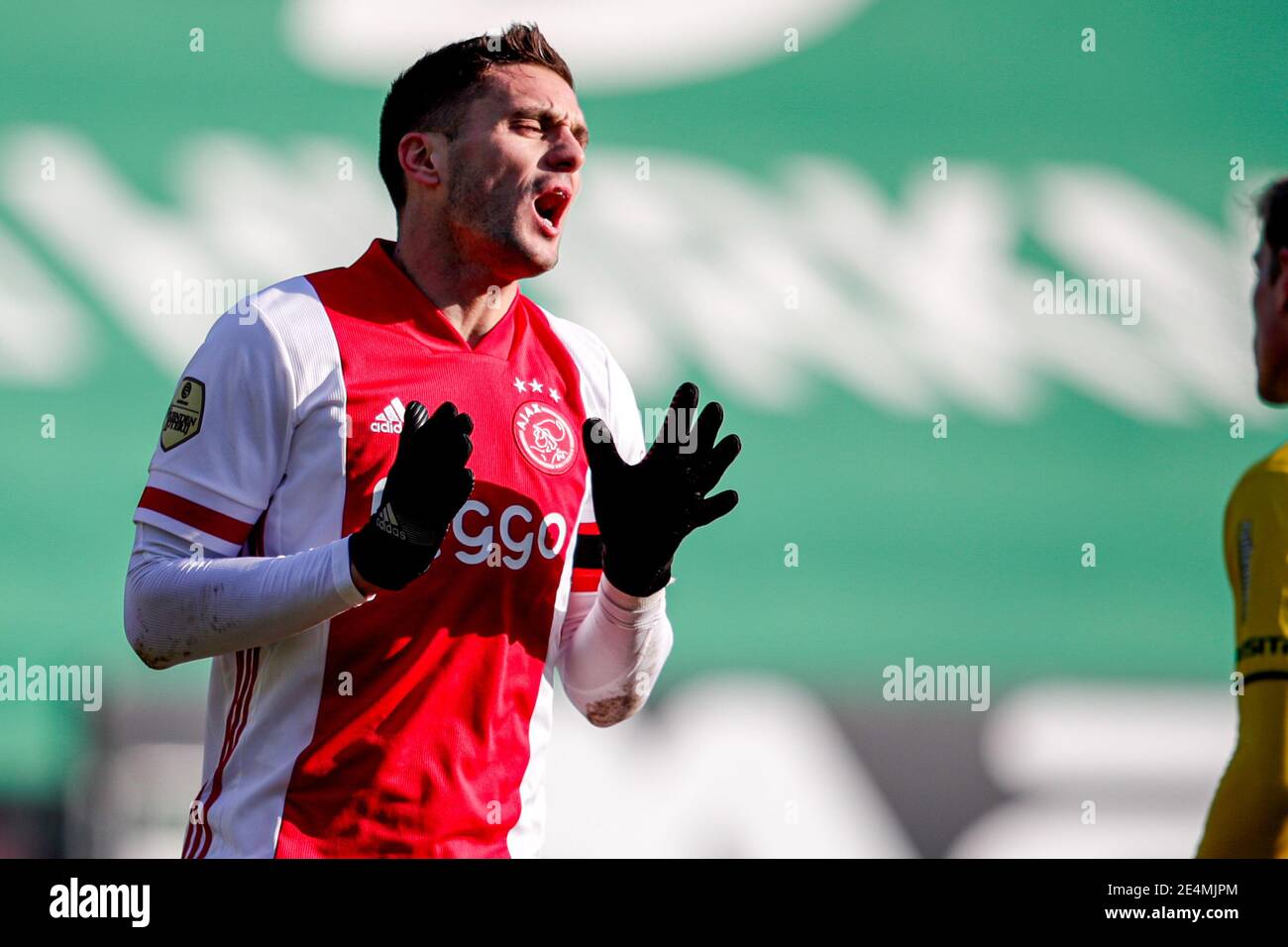 SITTARD, PAESI BASSI - GENNAIO 24: Dusan Tadic di Ajax durante la partita olandese di Eredivisie tra Fortuna Sittard e Ajax al Fortuna Sittard Stadiium il 24 gennaio 2021 a Sittard, Paesi Bassi (Foto di Broer van den Boom/Orange Pictures/Alamy Live News) Foto Stock