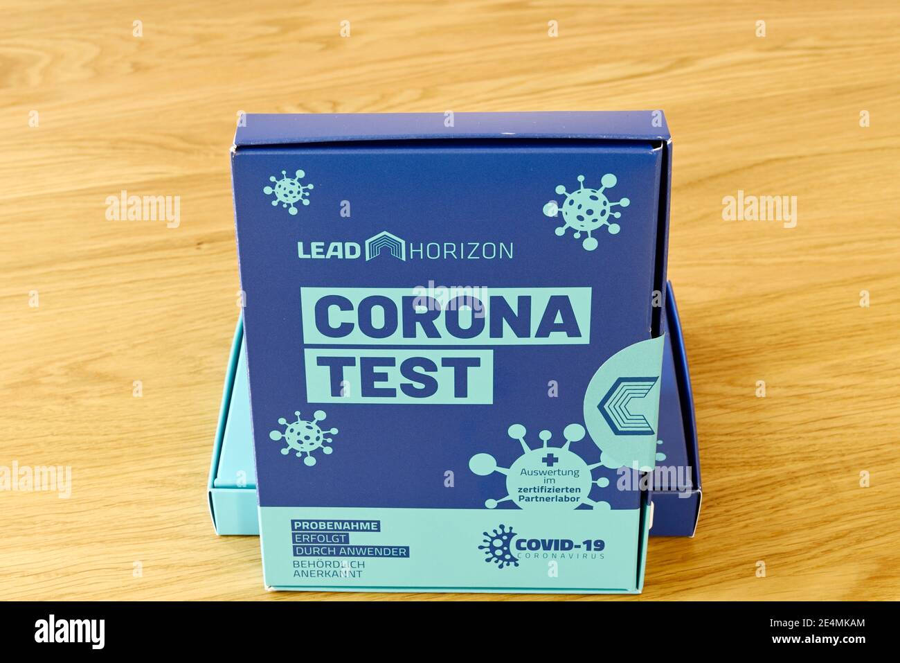 Test corona set per il campionamento e la valutazione indipendenti in laboratorio Foto Stock