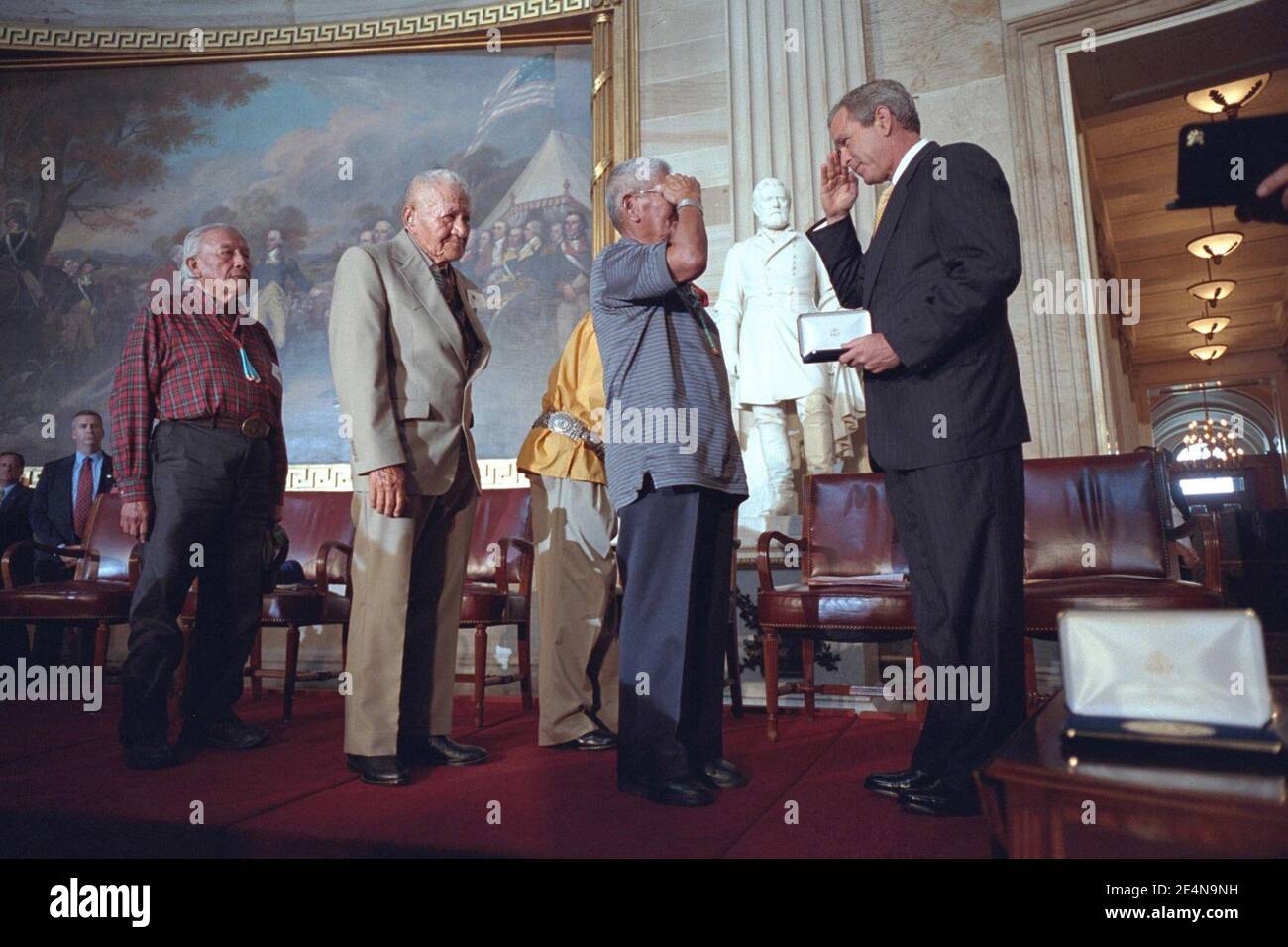 Medaglia di presentazione Smithsonian Codice Talkers Bush Foto Stock