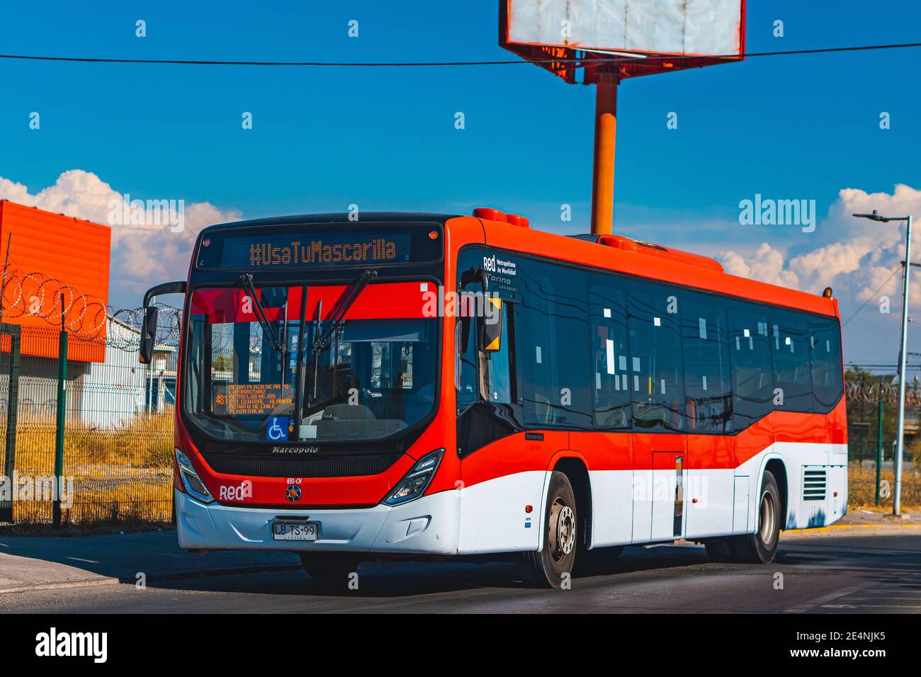Santiago, Cile - Gennaio 2021: Un autobus Transantiago a Cerrillos Foto Stock