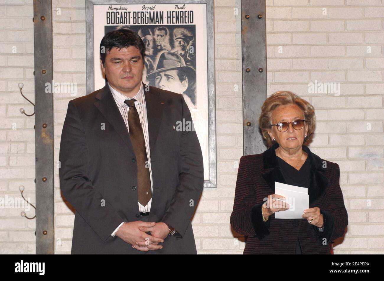 Bernadette Chirac e David Douillet partecipano alla festa per sostenere le 'opere d'operazione Jaunes' che si sono tenute al Teatro Des Maturins a Parigi, in Francia, il 04 febbraio 2008. Foto di Giancarlo Gorassini/ABACAPRESS.COM Foto Stock