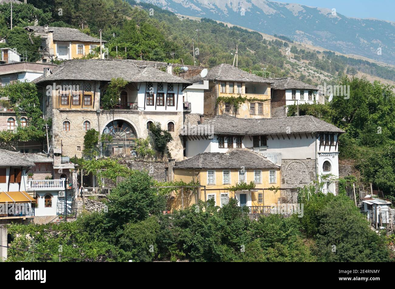 Gjirokaster: Stile ottomano casa nel vecchio villaggio, Albania Foto Stock