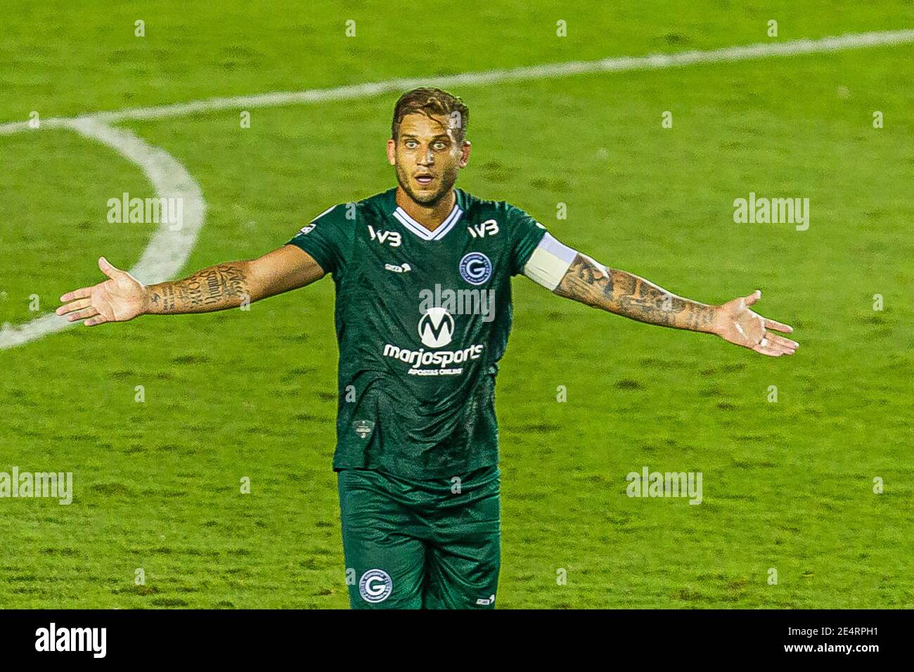 Santos, Brasile. 24 gennaio 2021. Rafael Moura nella partita tra Santos e Goiás, valida per il Campionato brasiliano della Serie A1, che si svolge a Estádio Urbano Caldeira, Vila Belmiro, questa domenica 24 gennaio 2021. Credit: Van Campos/FotoArena/Alamy Live News Foto Stock