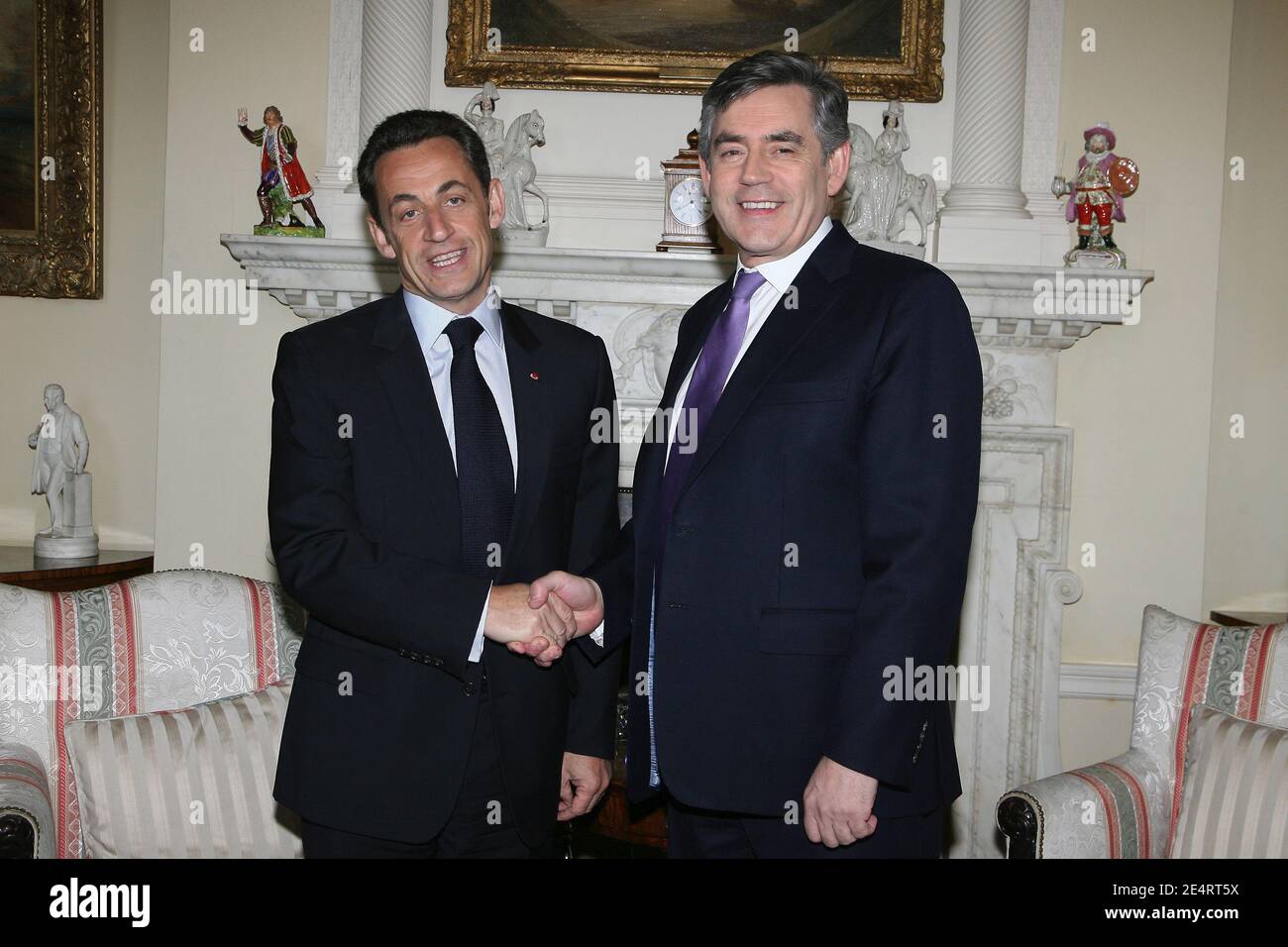 Il presidente francese Nicolas Sarkozy incontra il primo ministro britannico Gordon Brown al 10 di Downing Street a Londra, Regno Unito, il 27 marzo 2008. Foto di David Niviere/piscina/ABACAPRESS.COM Foto Stock