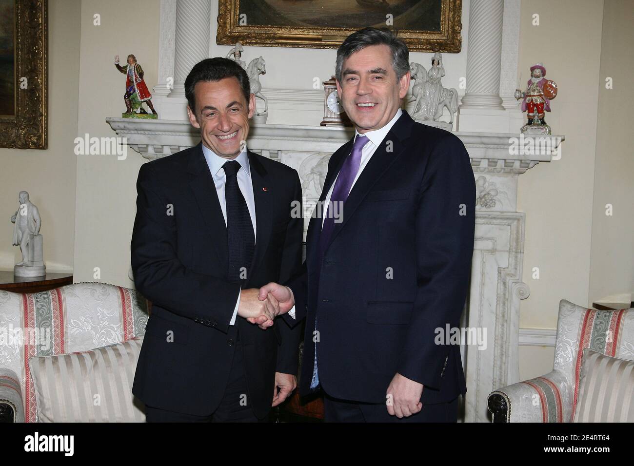 Il presidente francese Nicolas Sarkozy incontra il primo ministro britannico Gordon Brown al 10 di Downing Street a Londra, Regno Unito, il 27 marzo 2008. Foto di David Niviere/piscina/ABACAPRESS.COM Foto Stock