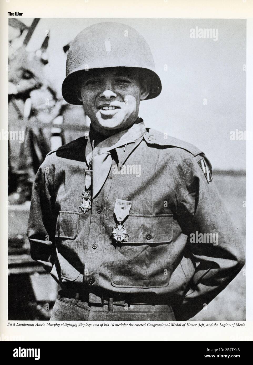 Audie Murphy fu il soldato statunitense più decorato della seconda guerra mondiale (compilation della rivista 'Life' degli anni '40) Foto Stock