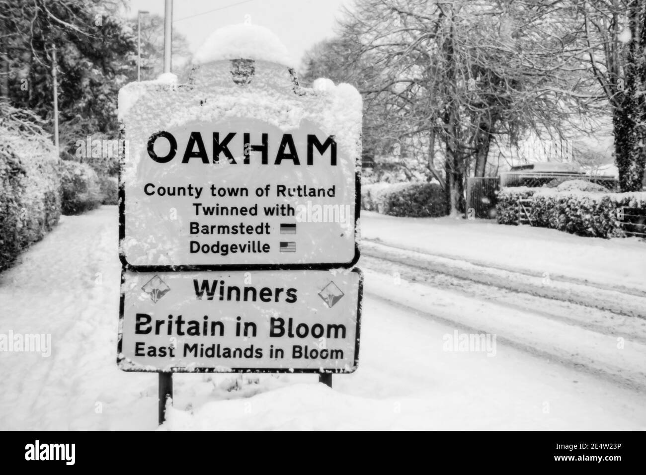 OAKHAM/RUTLAND, INGHILTERRA - 24 GENNAIO 2021: Cartello DELLA città DI OAKHAM Foto Stock