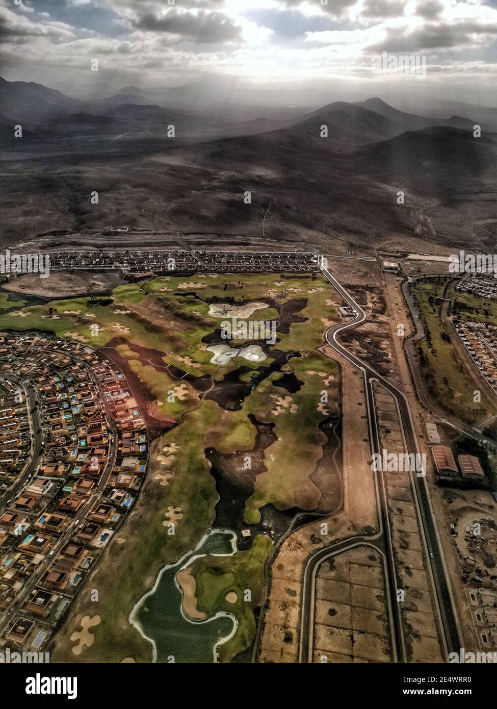 Vista aerea della zona residenziale e industriale di Fuerteventura, Isole Canarie. Foto Stock