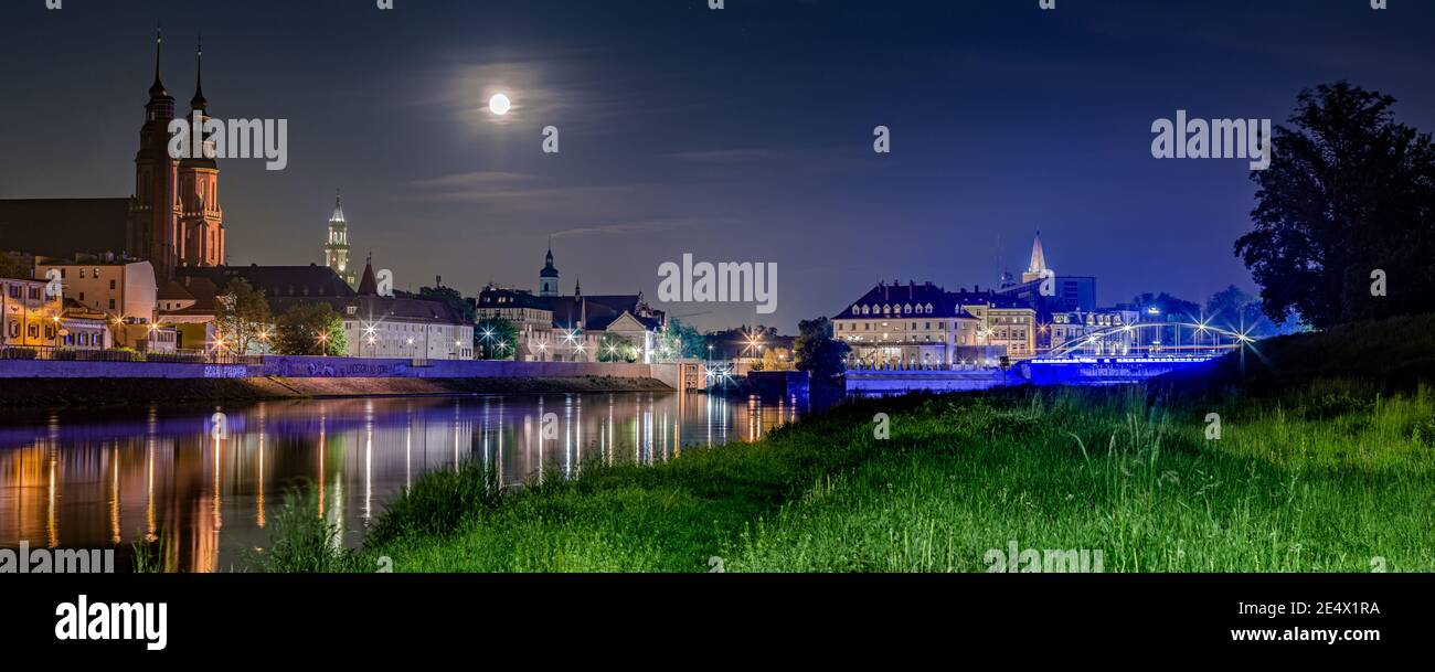 Opole città in Opolskie Voivodato con vecchi edifici del patrimonio e vista meravigliosa Foto Stock