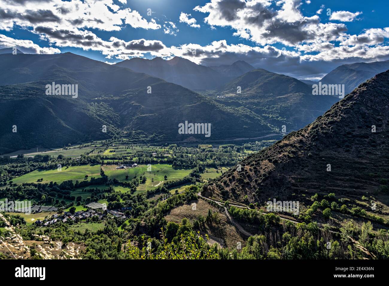 Vall d'Àneu, valle Aneu, da Unarre, Pallars Sobira, Catalogna, Spagna. Foto Stock