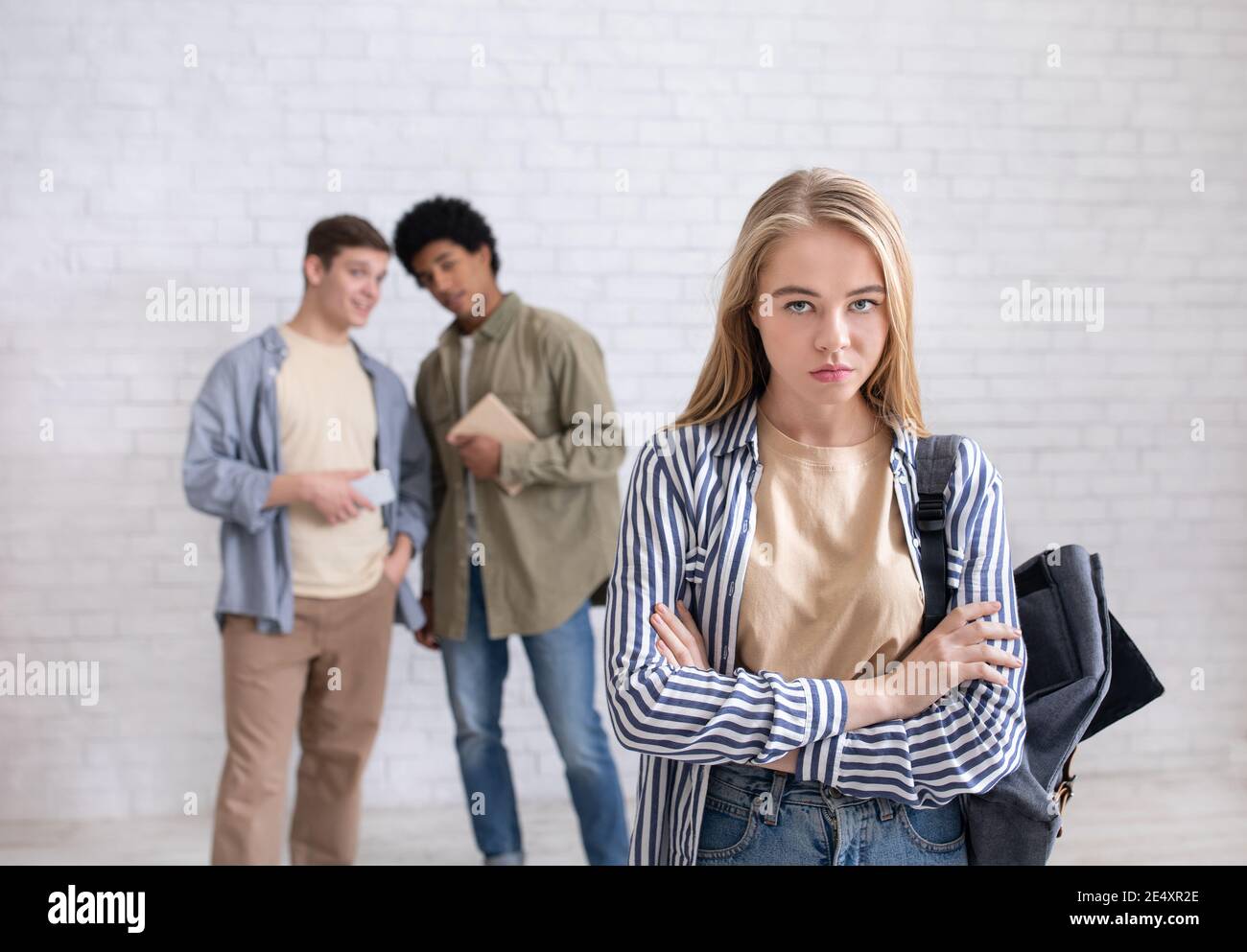 La signora della scuola superiore è stata bullizzata, la pressione e l'umiliazione da compagni di classe Foto Stock