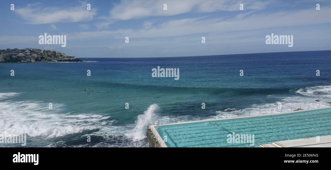 Incredibile paesaggio con piscina a Bondi Beach Sydney, nuovo Galles del Sud Australia Foto Stock