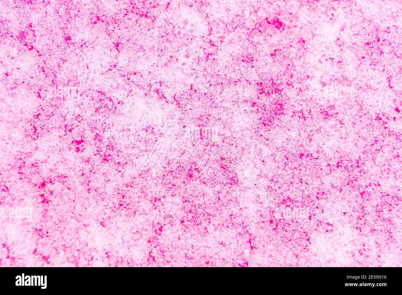Ghiaccio delicato e arioso di colore rosa. Ideale per lo sfondo Foto Stock