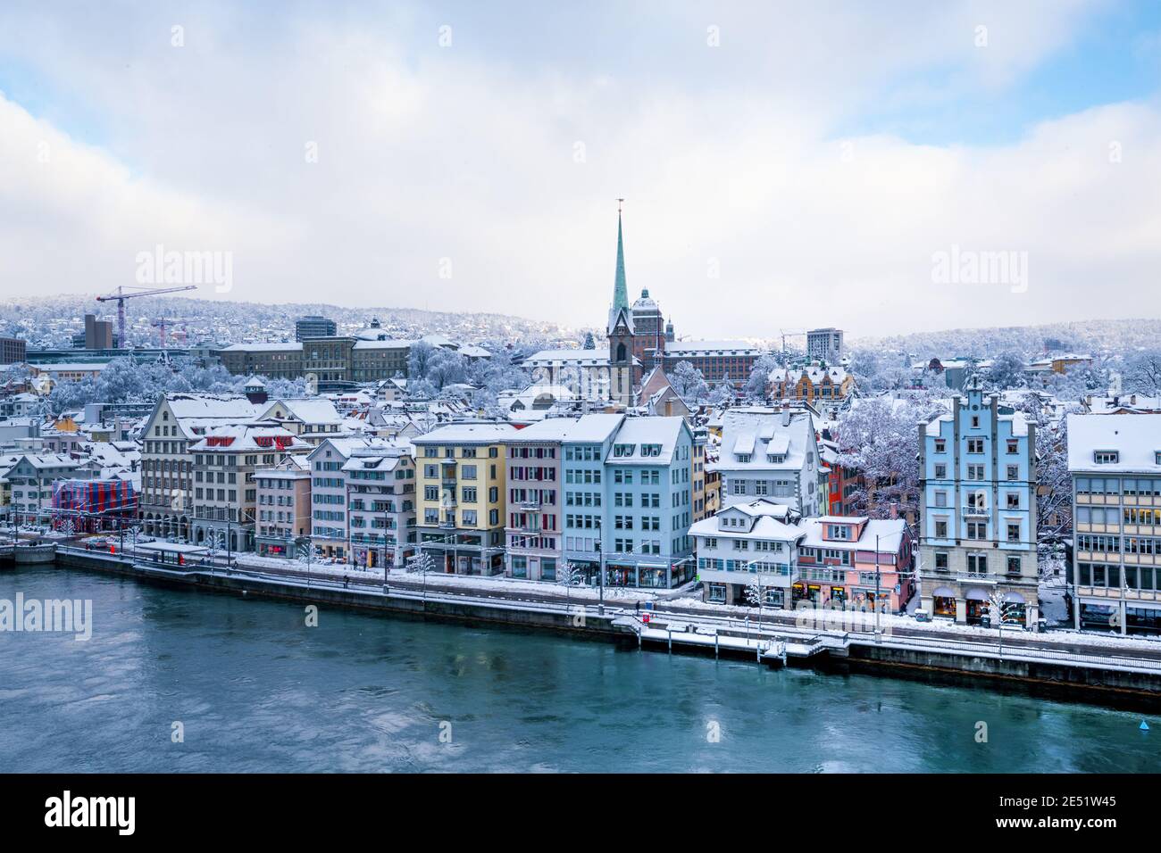 Paesaggio urbano di Zurigo (Svizzera), fiume Limmat Foto Stock