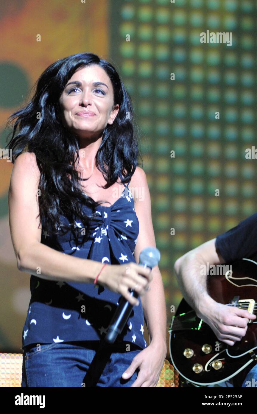 Jenifer partecipa al Trofeo APAJH tenutosi al Palais des Congres di Parigi il 9 giugno 2008. Foto di Helder Januario/ABACAPRESS.COM Foto Stock