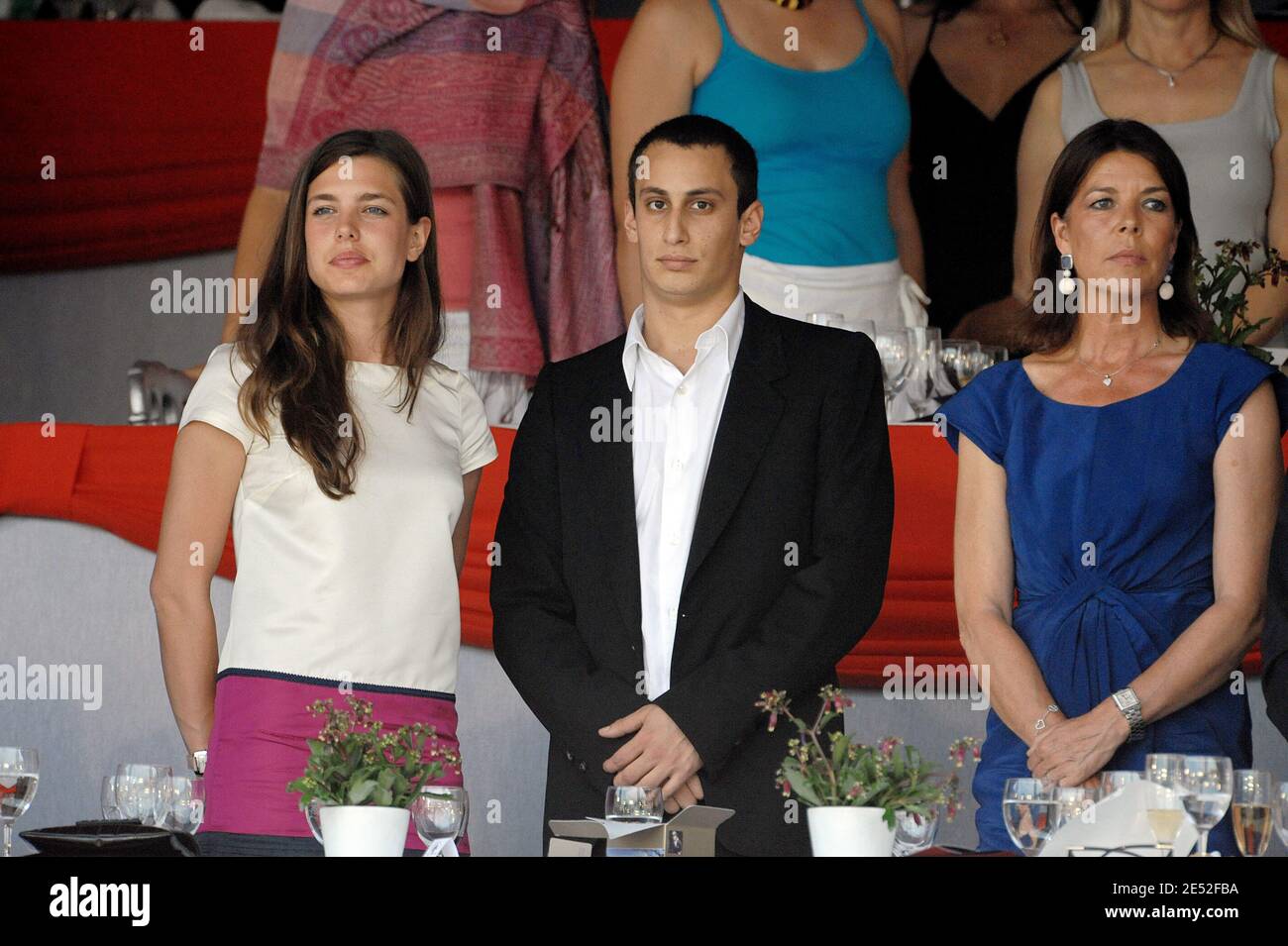 Charlotte Casiraghi, il suo fidanzato Alex Dellal e la principessa Caroline di Monaco, frequentano il salto internazionale di Monte-Carlo, a Port Hercule, Monaco, il 28 giugno 2008. Phot di Thierry Orban/ABACAPRESS.COM Foto Stock