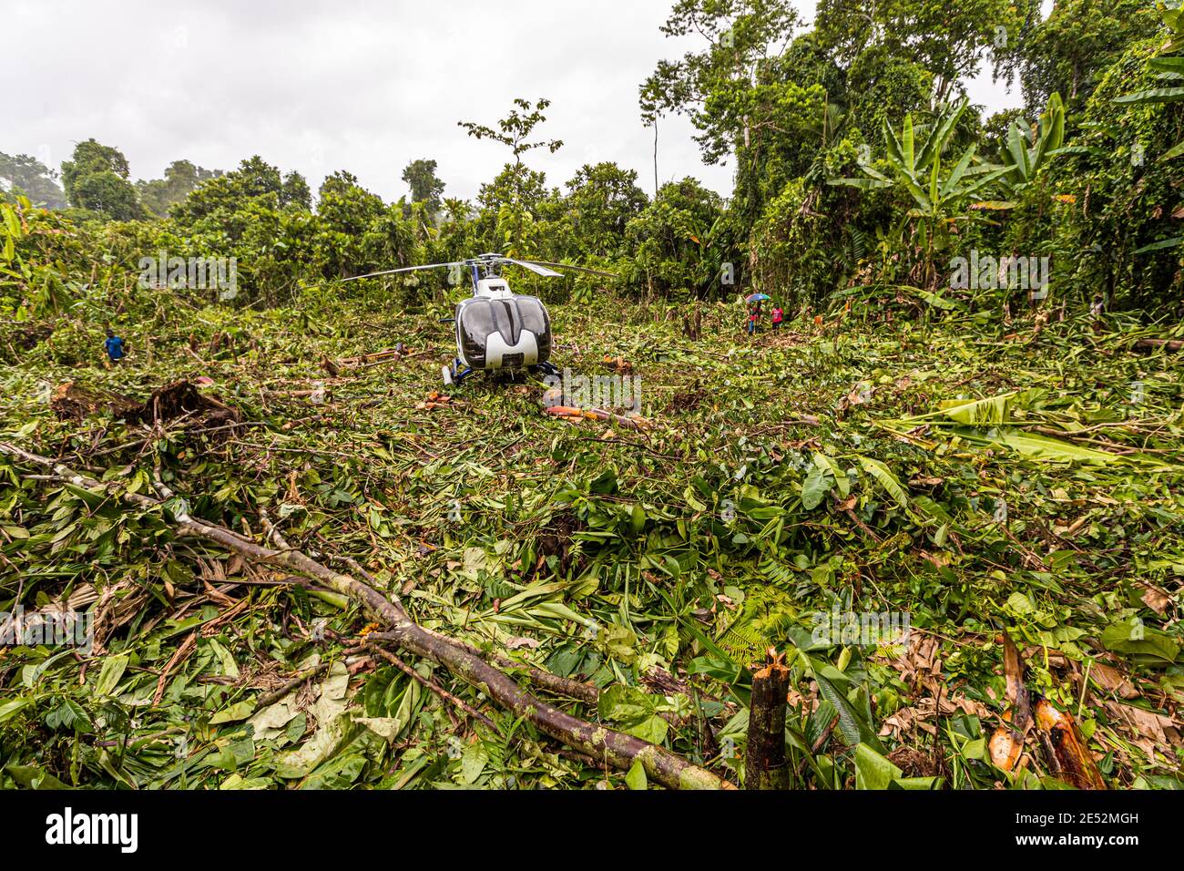 Elicottero nella giungla di Bougainville Foto Stock