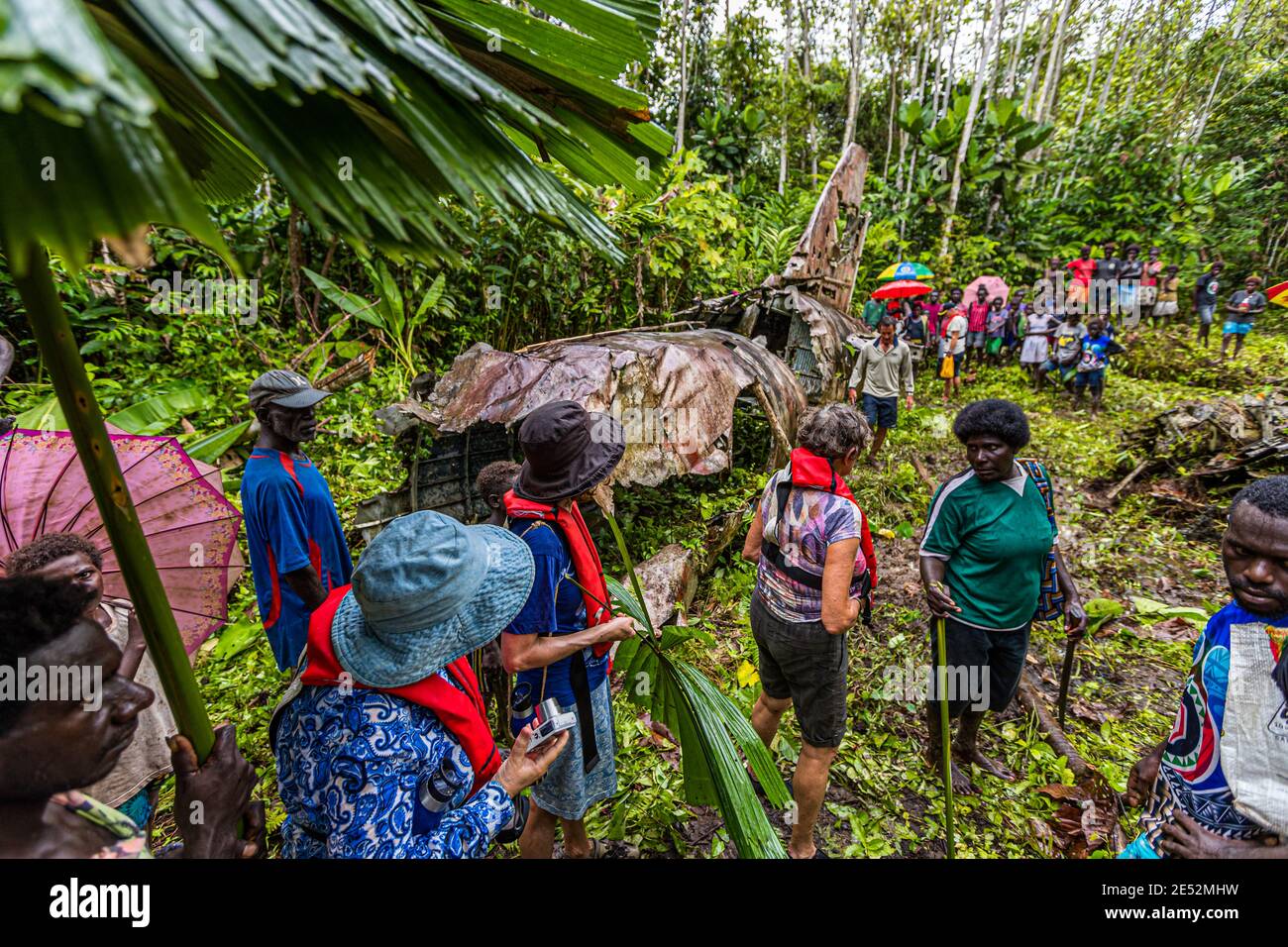Rack di aerei dell'ammiraglio giapponese Yamamoto nella giungla di Bougainville, Papua Nuova Guinea Foto Stock