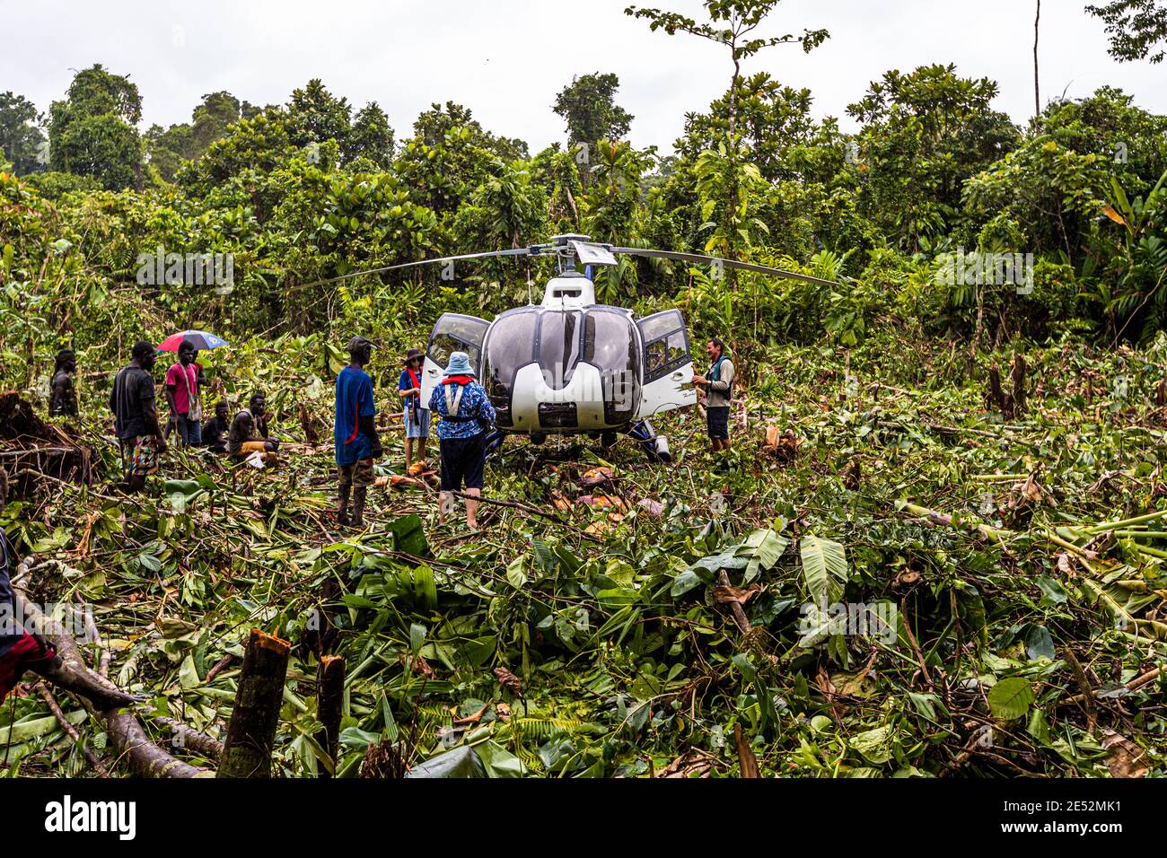 Elicottero nella giungla di Bougainville Foto Stock