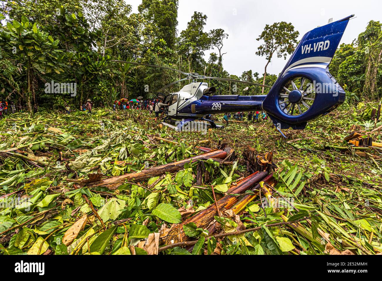 Elicottero nella giungla di Bougainville Foto Stock