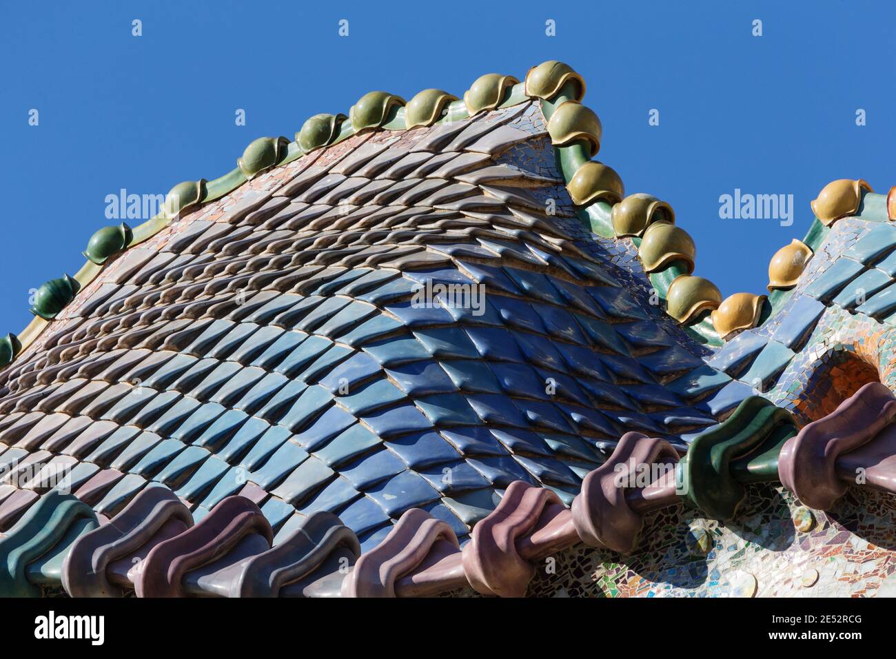 Barcellona Spagna Casa Batllo Stata Progettata Dall architetto Antoni barcellona-spagna-casa-batllo-stata-progettata-dall-architetto-antoni