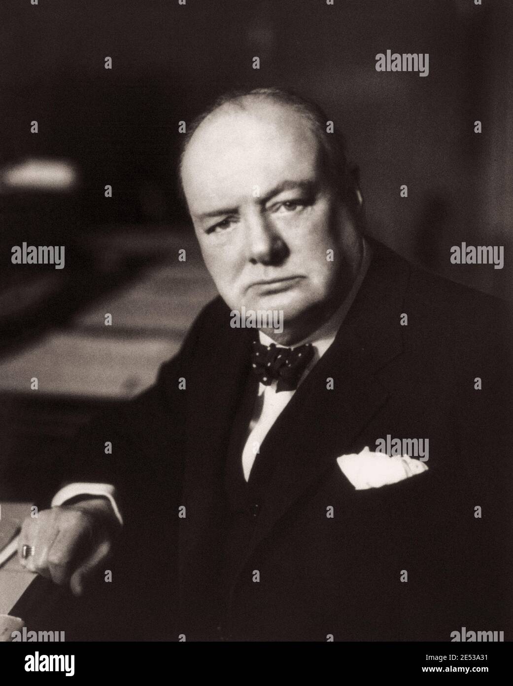 Foto d'epoca di Winston Churchill. Sir Winston Leonard Spencer-Churchill (30 novembre 1874 – 24 gennaio 1965) è stato un . Foto Stock