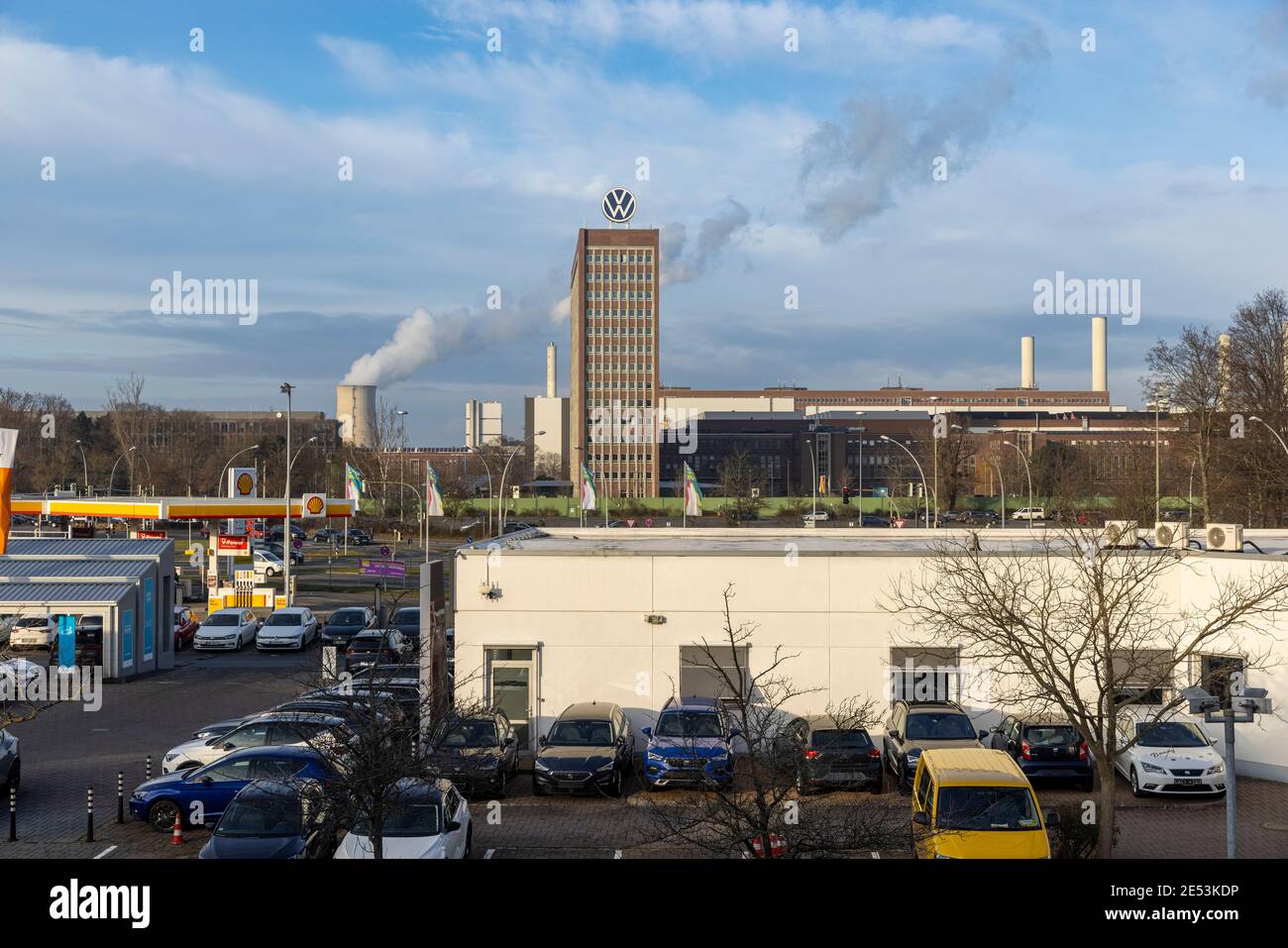 Il vecchio quartiere della testa di Volkswagen è un importante punto di riferimento a Wolfsburg, in Germania Foto Stock